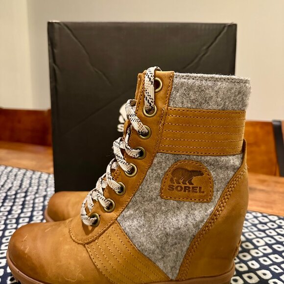 RARE!! Sorel Lexie Wedge Rain Boot (NWT) - Picture 9 of 9